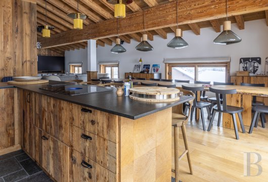 A former village house completely renovated to create a luxurious chalet in Tignes-les-Brévières in Savoie - photo  n°4